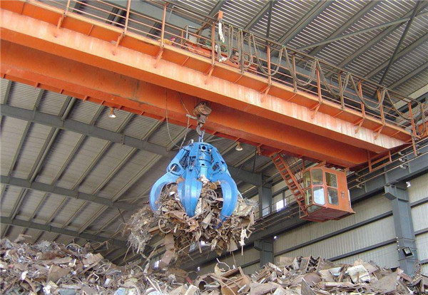 桥式起重机与门式起重机的三大区别